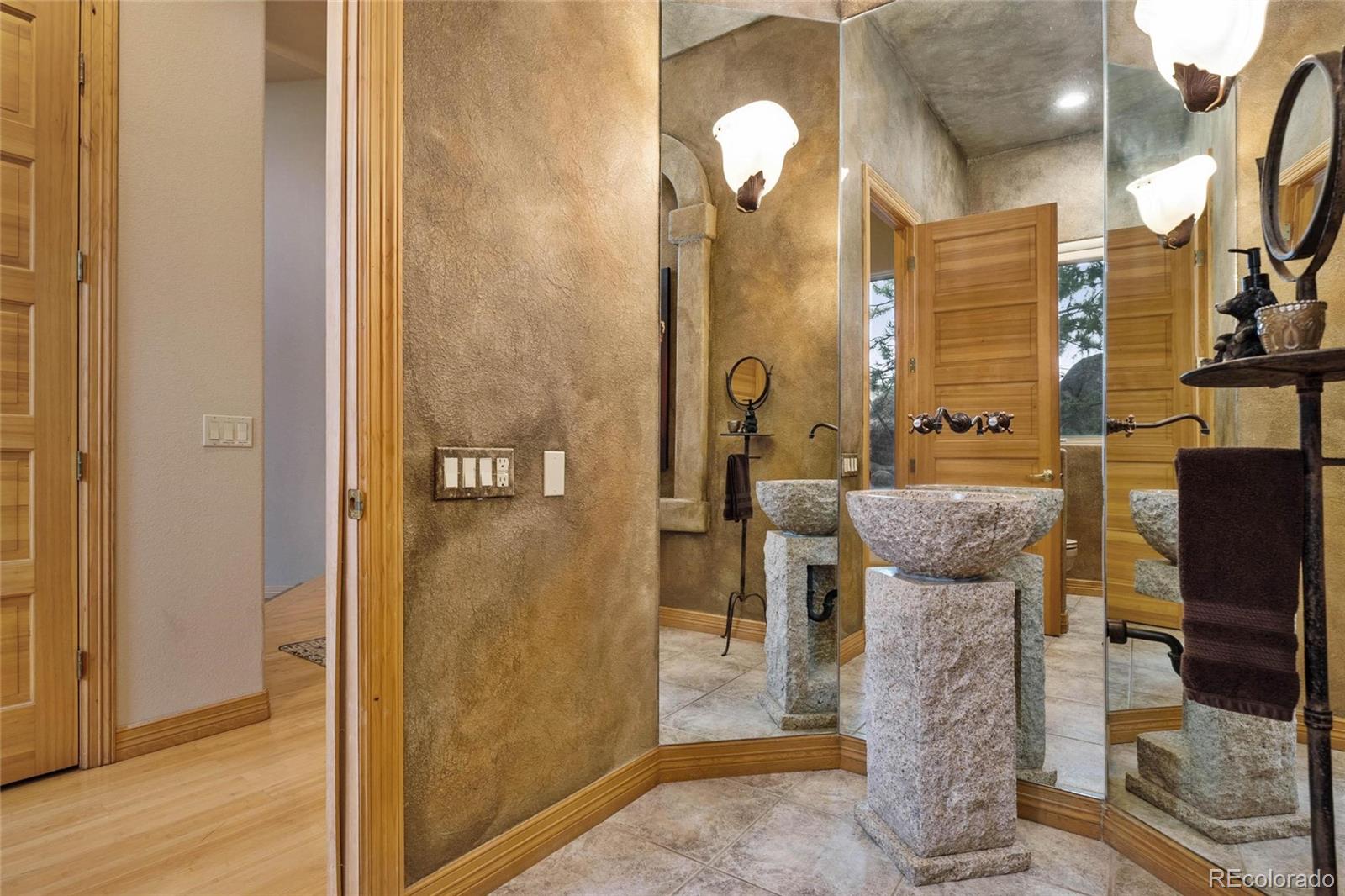 25580 Sunset Lane Evergreen, CO 80439 - Photo 21 of 40