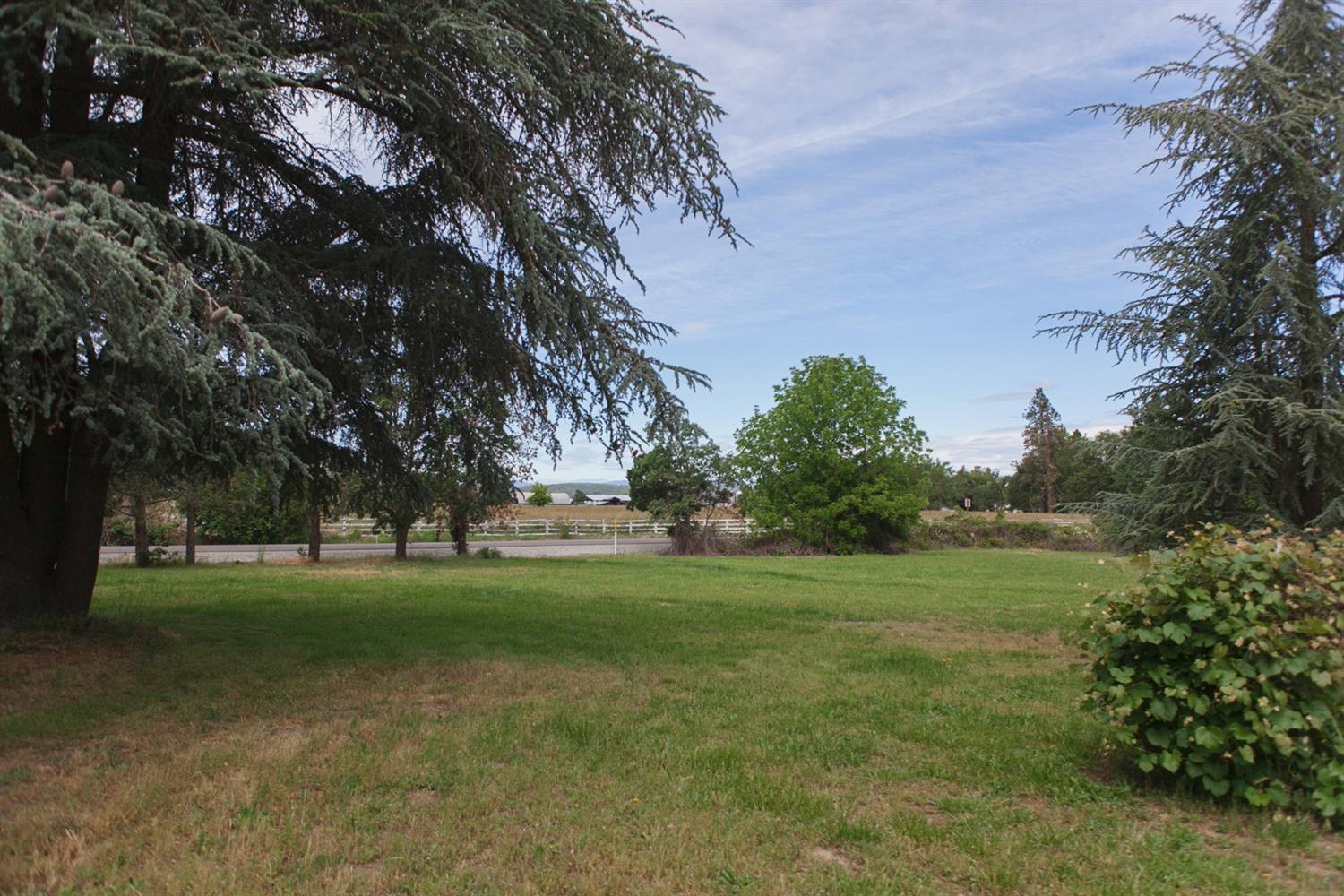 3664 Grant Road Central Point, OR 97502 - Photo 5 of 12 Additional Photo