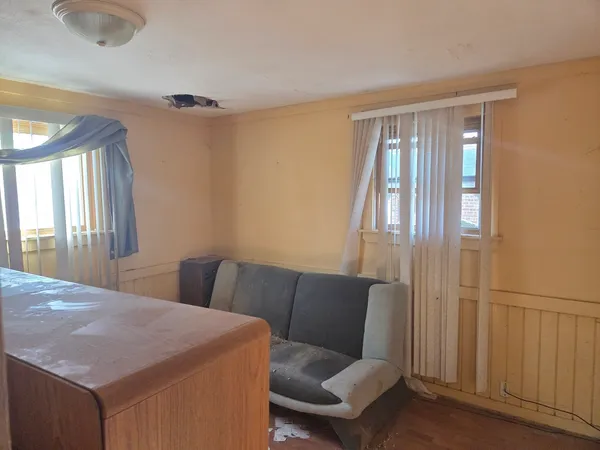 $79,000 | 340 Nassau Street, Park Forest, IL 60466
