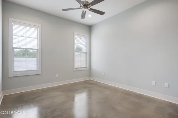 $230,000 | 211 Silver Star Court, Youngsville, LA 70592