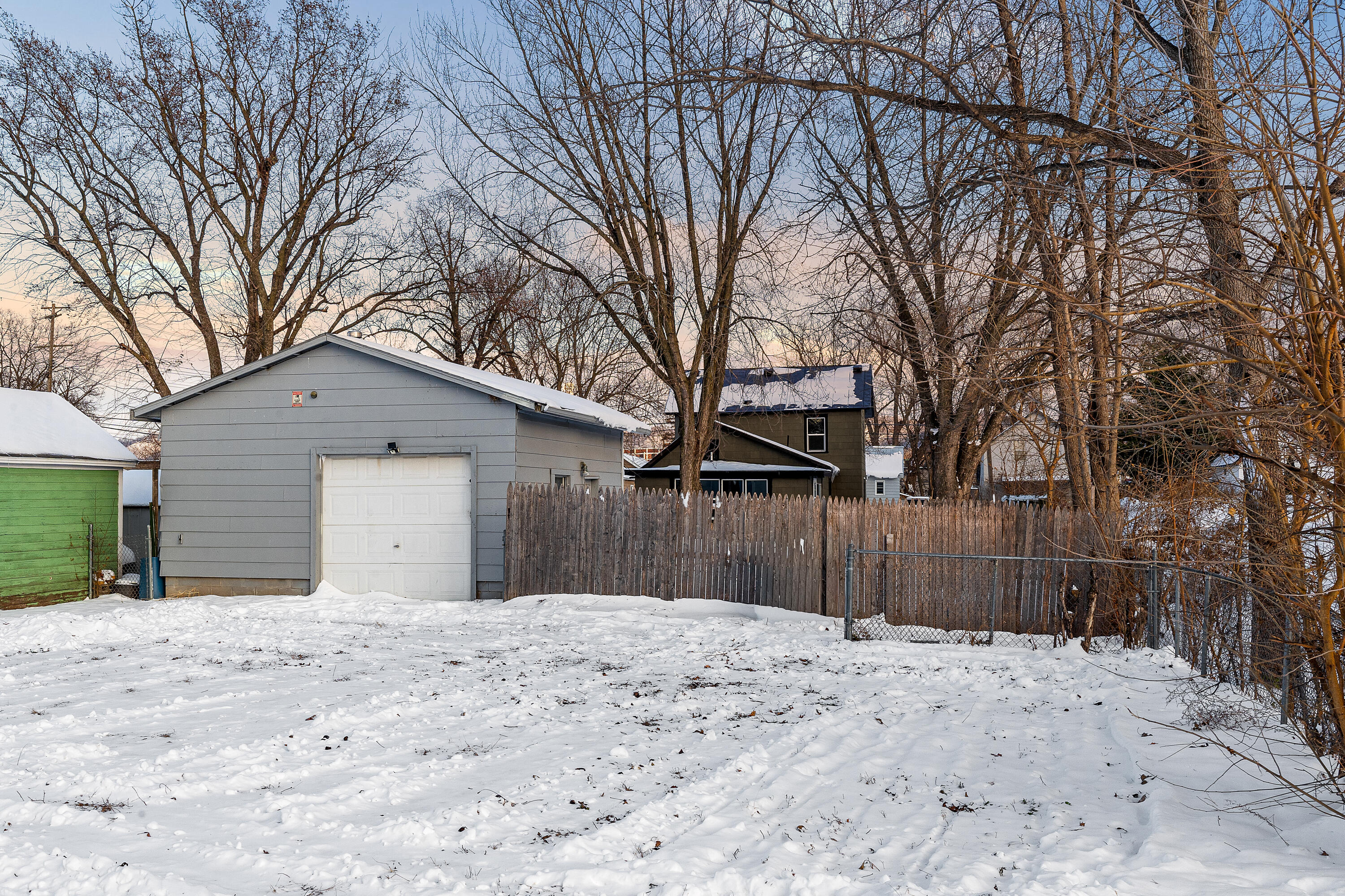 525 Kane Street La Crosse, WI 54603 - Photo 26 of 32 Detached Garage from Alley