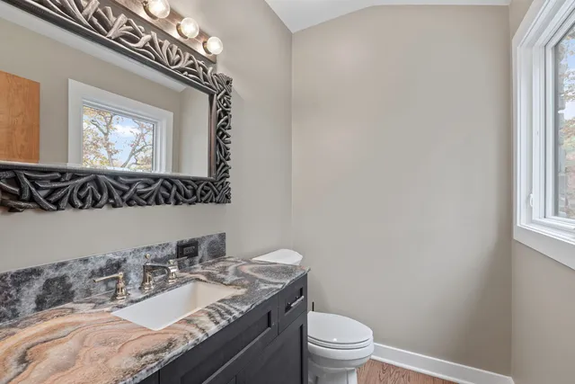 $1,795,000 | 12 Rock Ridge Lane, Barrington Hills, IL 60010