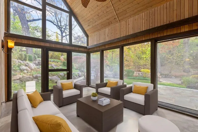 $1,795,000 | 12 Rock Ridge Lane, Barrington Hills, IL 60010