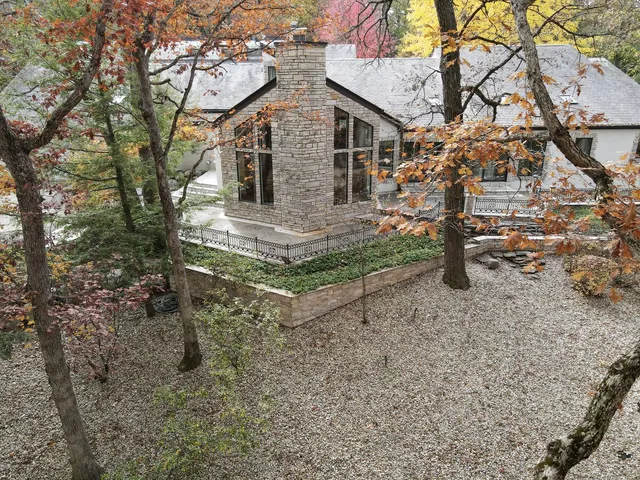 $1,795,000 | 12 Rock Ridge Lane, Barrington Hills, IL 60010