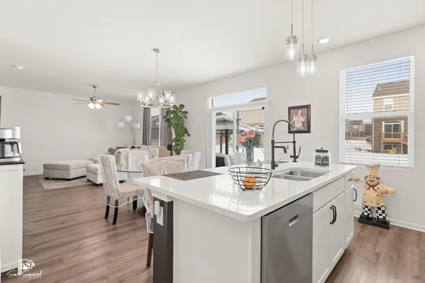 $439,000 | 15040 West Winchester Lane, Manhattan, IL 60442