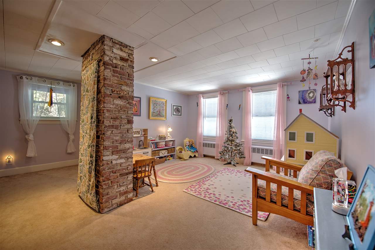 492 Mast Road Goffstown, NH 03045 - Photo 17 of 19