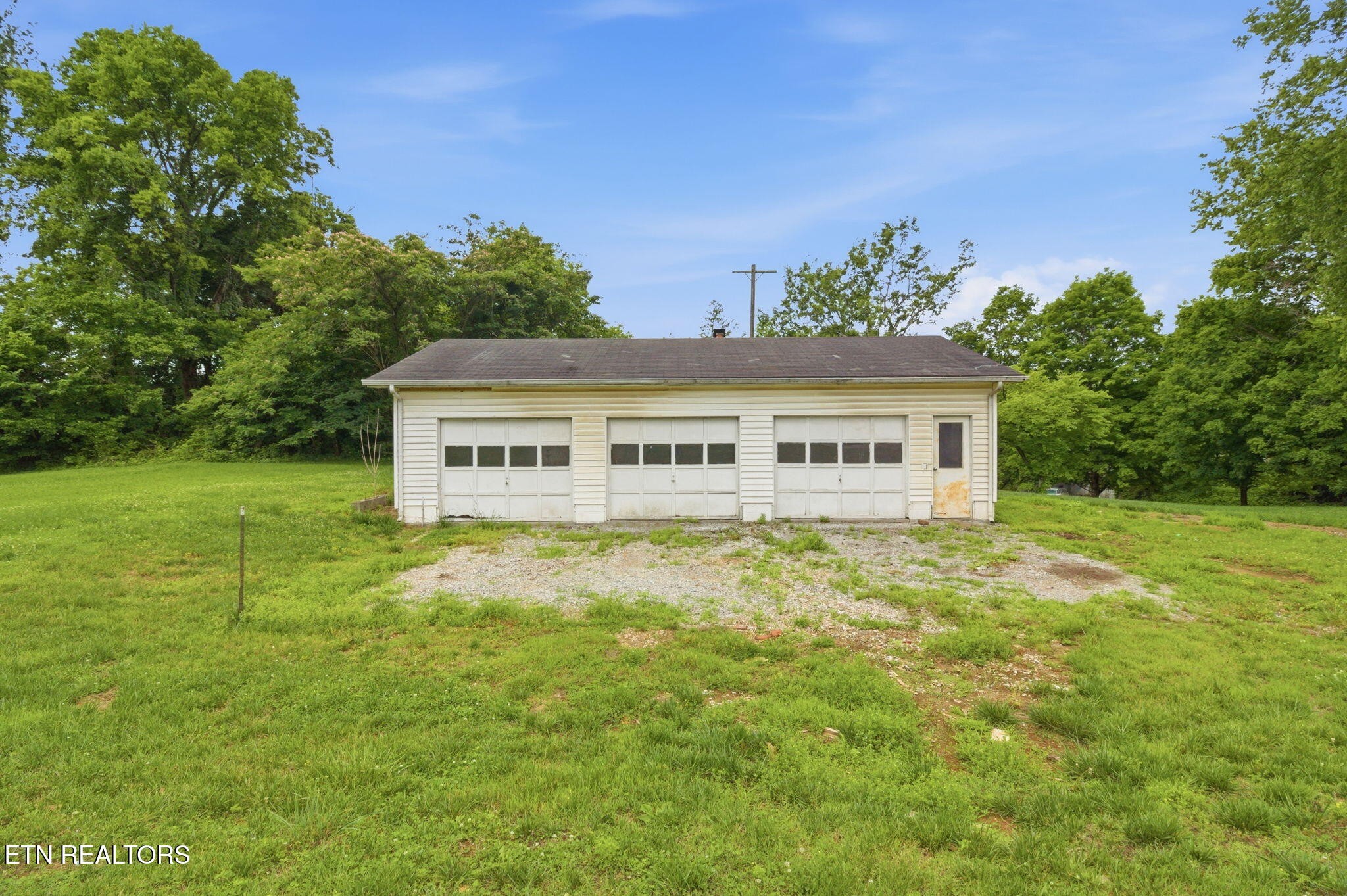 9320 Mascot Road Mascot, TN 37806 - Photo 5 of 52
