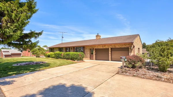 $365,000 | 8530 South Orr Road, Freeland, MI 48623