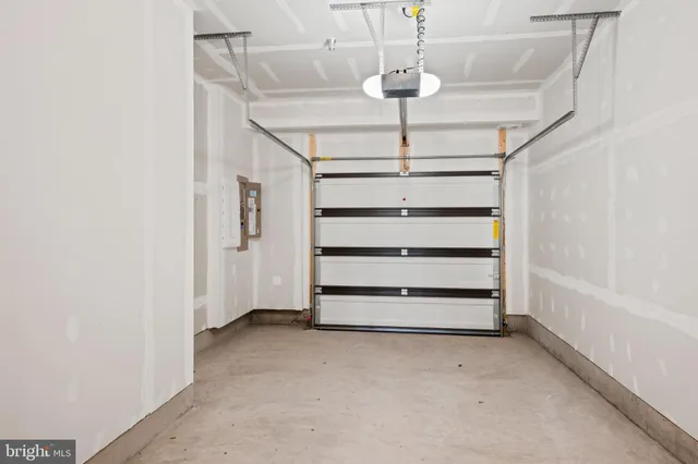 $580,000 | 20364 Newfoundland Square, Ashburn, VA 20147