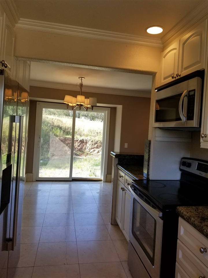 1207 East Fallbrook Street Fallbrook, CA 92028 - Photo 3 of 15