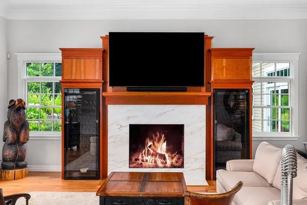 $2,800,000 | 23 Valley View Road, Winhall, VT 05255