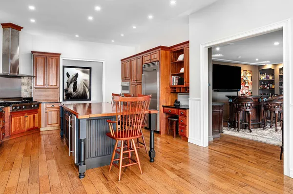 $2,800,000 | 23 Valley View Road, Winhall, VT 05255