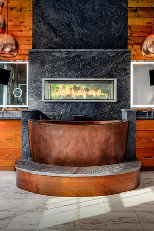 $2,800,000 | 23 Valley View Road, Winhall, VT 05255