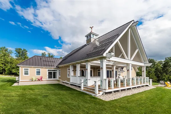$2,800,000 | 23 Valley View Road, Winhall, VT 05255