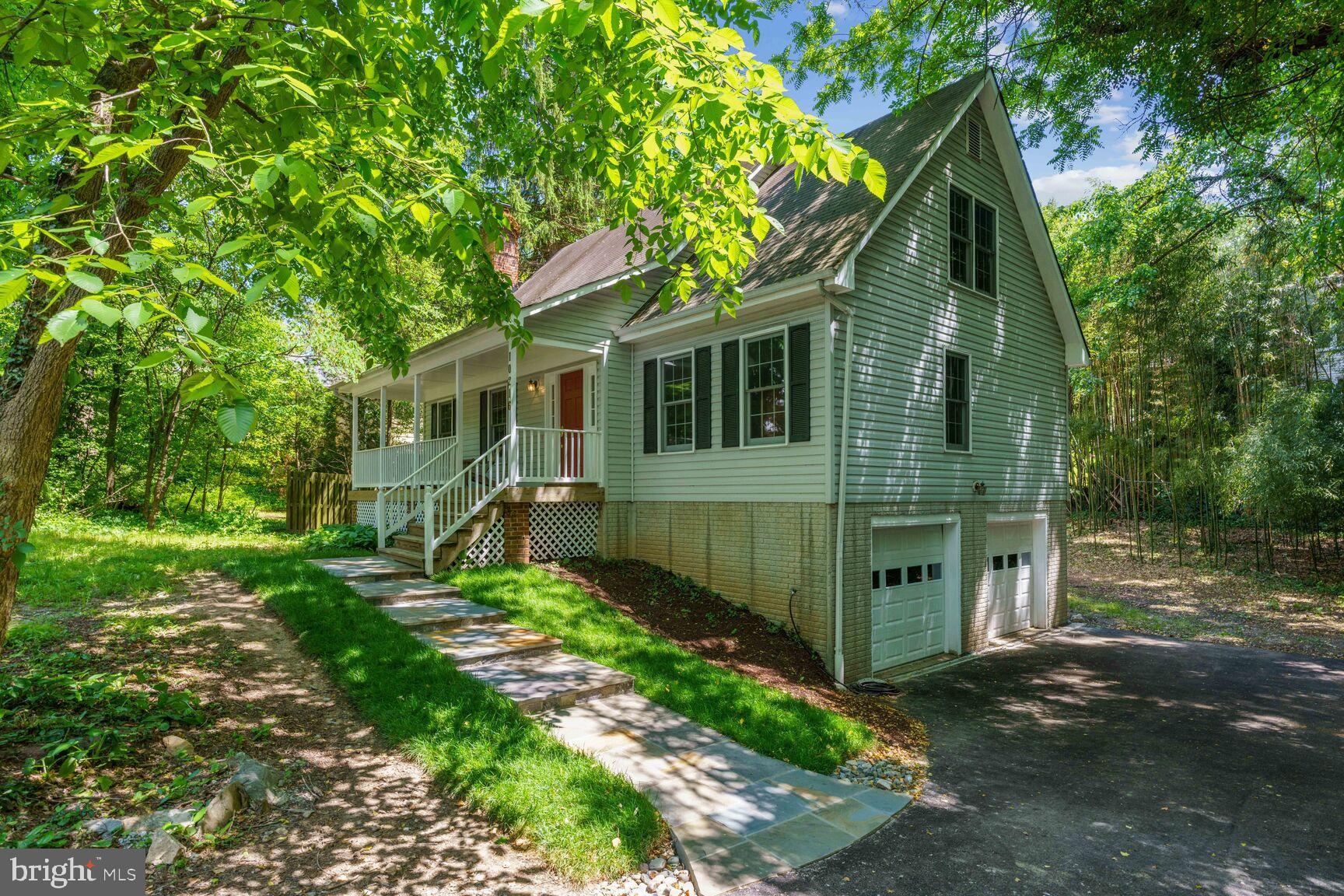 10216 Capitol View Avenue Silver Spring, MD 20910 - Photo 3 of 28 Gallery Image 3