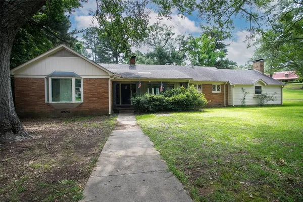 $260,000 | 2414 South Martin Street, Kilgore, TX 75662