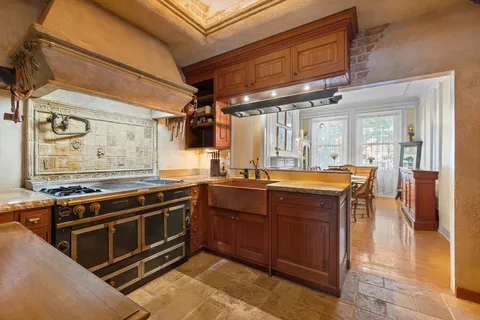 $5,450,000 | 359 Beacon Street, Unit 2, Boston, MA 02116