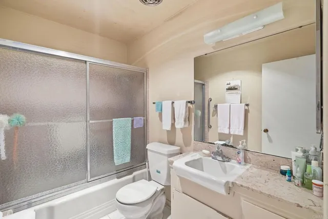 $2,800,000 | 5455 Parkview Drive, La Jolla, CA 92037