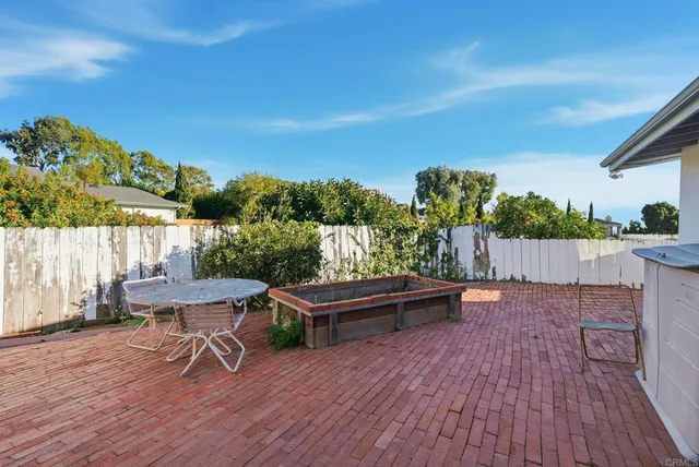 $2,800,000 | 5455 Parkview Drive, La Jolla, CA 92037