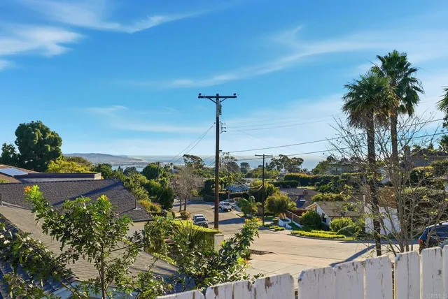 $2,800,000 | 5455 Parkview Drive, La Jolla, CA 92037