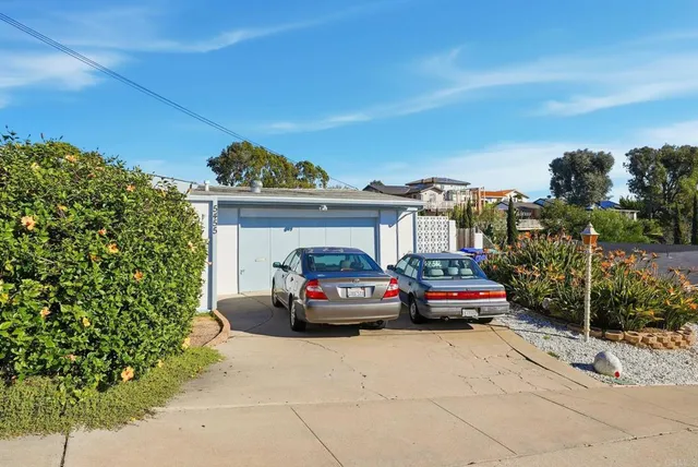 $2,800,000 | 5455 Parkview Drive, La Jolla, CA 92037