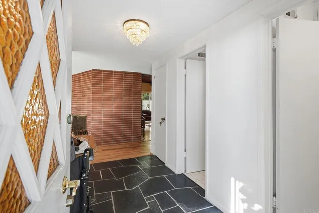 $2,800,000 | 5455 Parkview Drive, La Jolla, CA 92037