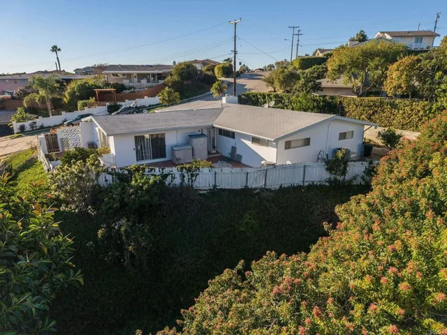 $2,800,000 | 5455 Parkview Drive, La Jolla, CA 92037