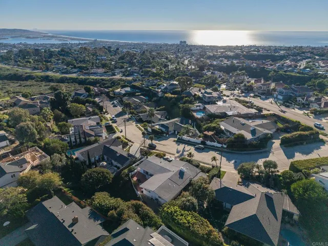 $2,800,000 | 5455 Parkview Drive, La Jolla, CA 92037