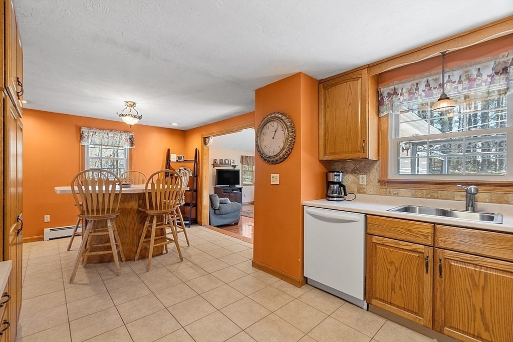 17 Conlin Road Oxford, MA 01540 - Photo 13 of 42 Gallery Image 13
