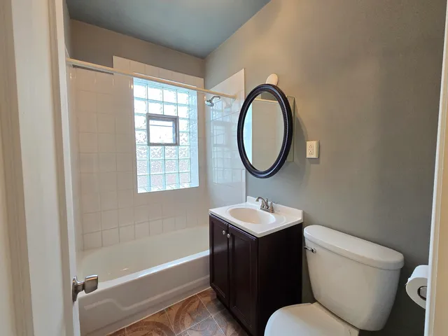 $2,300 | 3507 West Belden Avenue, Unit 3, Chicago, IL 60647