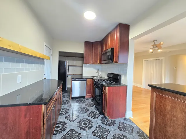$2,300 | 3507 West Belden Avenue, Unit 3, Chicago, IL 60647