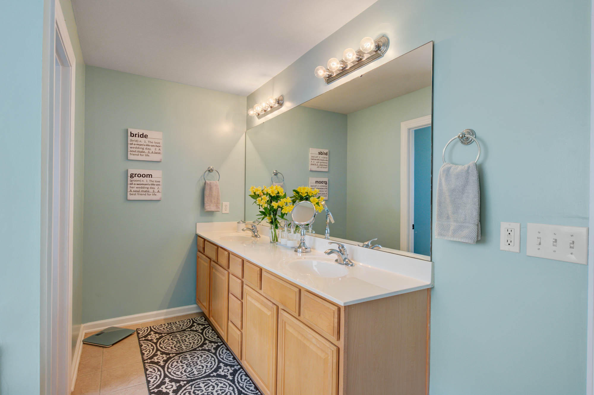 9435 Harroway Road Summerville, SC 29485 - Photo 25 of 53 Master Bath2-9435Harroway (34)