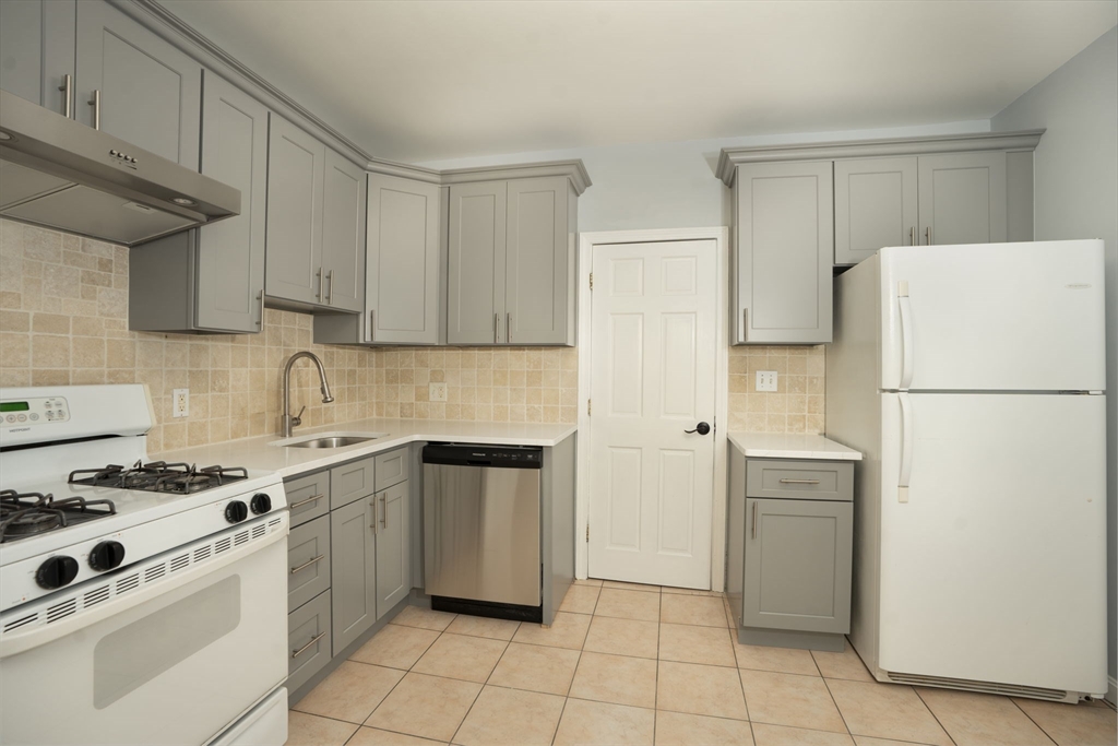 46 Wyllis Avenue, Unit 2 Everett, MA 02149 - Photo 2 of 28