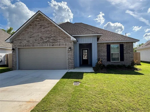 $2,200 | 739 Venecia Drive, Bossier City, LA 71111
