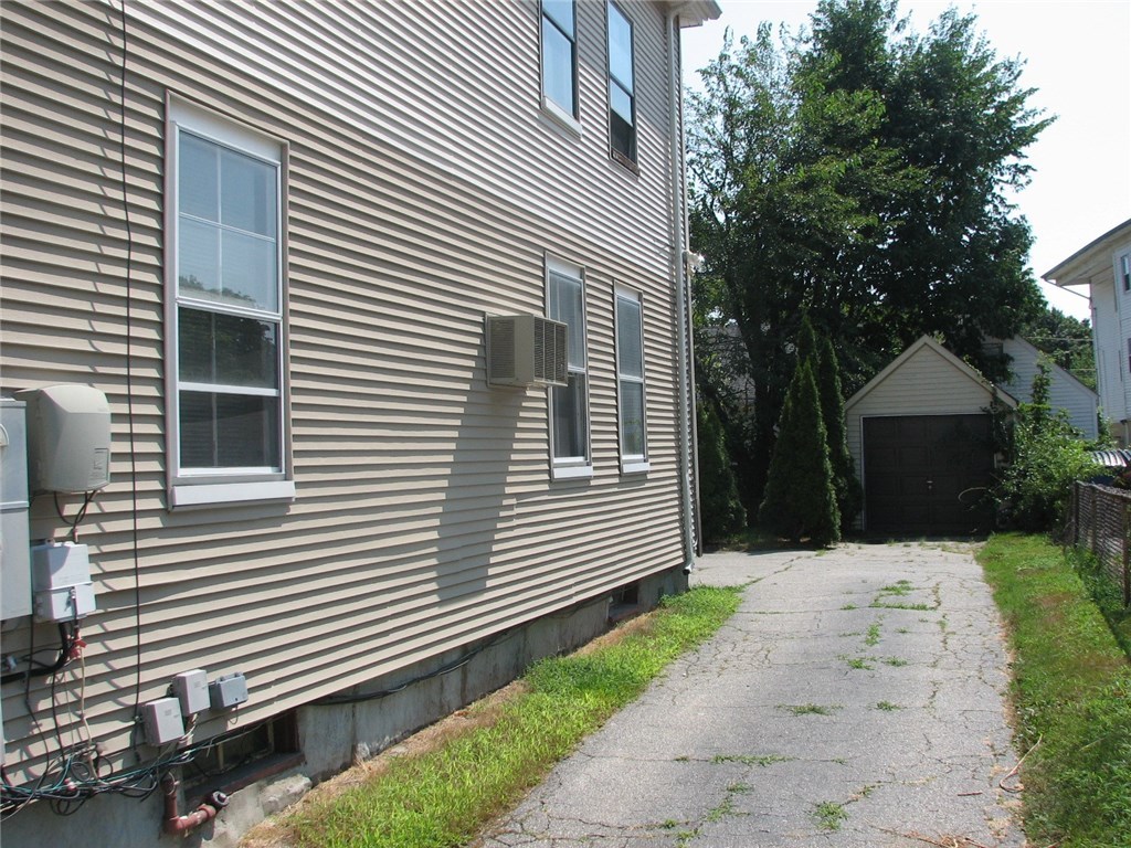 192 High Street Woonsocket, RI 02895 - Photo 3 of 36