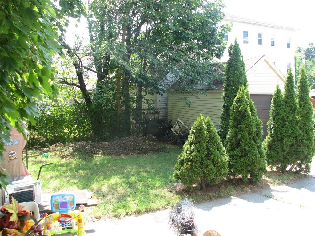 192 High Street Woonsocket, RI 02895 - Photo 4 of 36