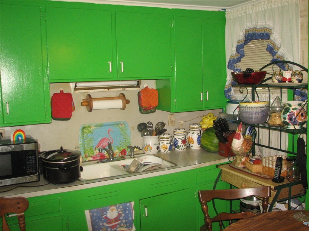 192 High Street Woonsocket, RI 02895 - Photo 7 of 36