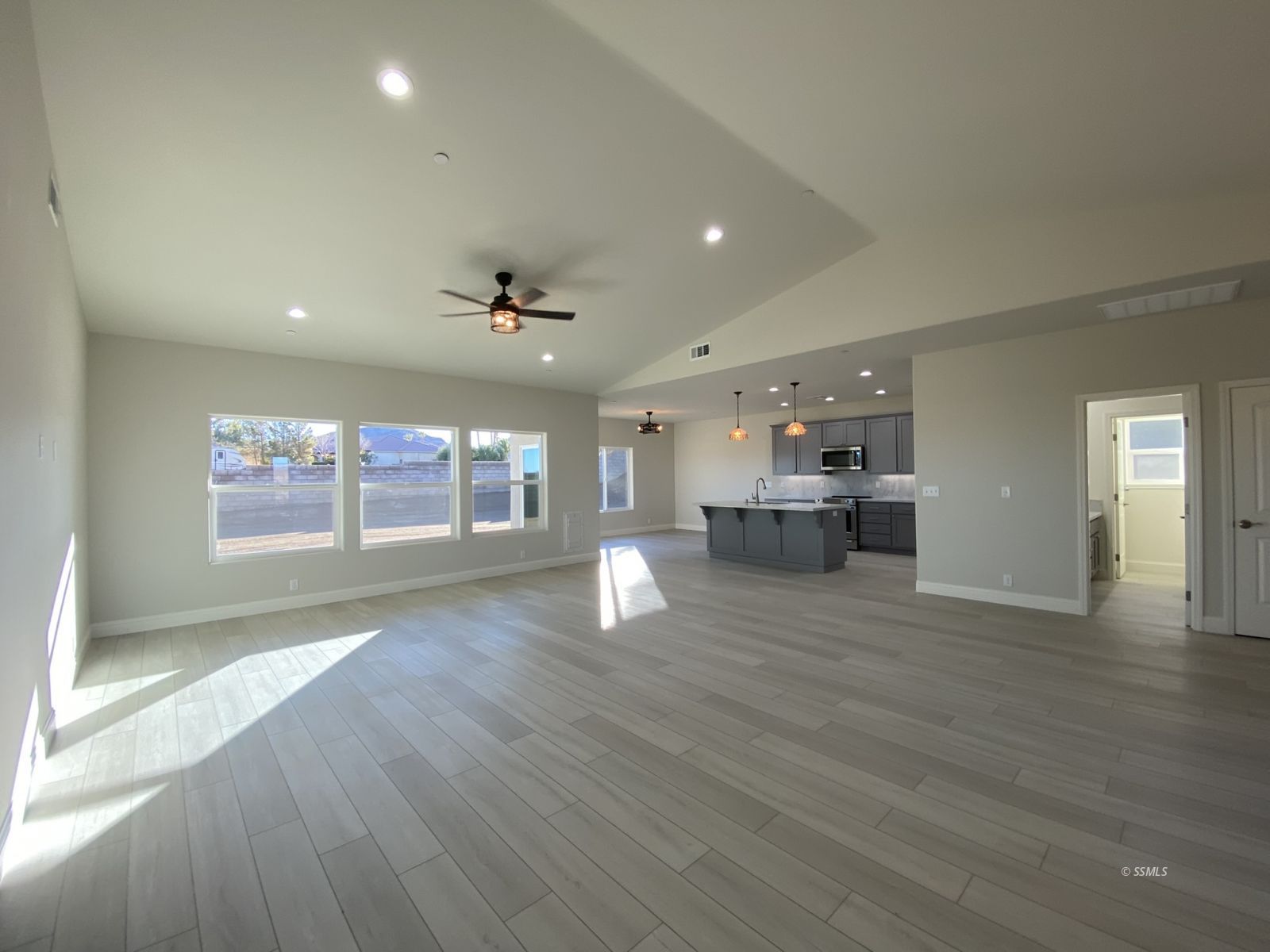 2428 South Del Rosa Drive Ridgecrest, CA 93555 - Photo 9 of 38