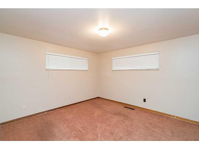 4755 Powell Road Dayton, OH 45424 - Photo 6 of 17 Gallery Image 6