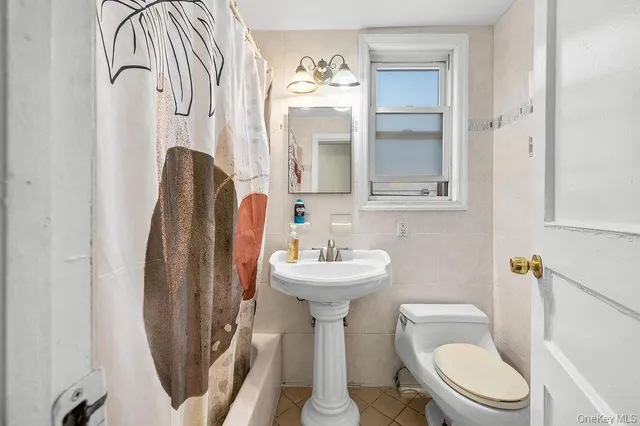$1,850,000 | 27-28 Humphreys Street | East Elmhurst
