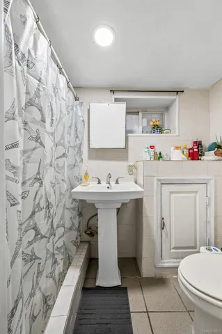 $1,850,000 | 27-28 Humphreys Street | East Elmhurst