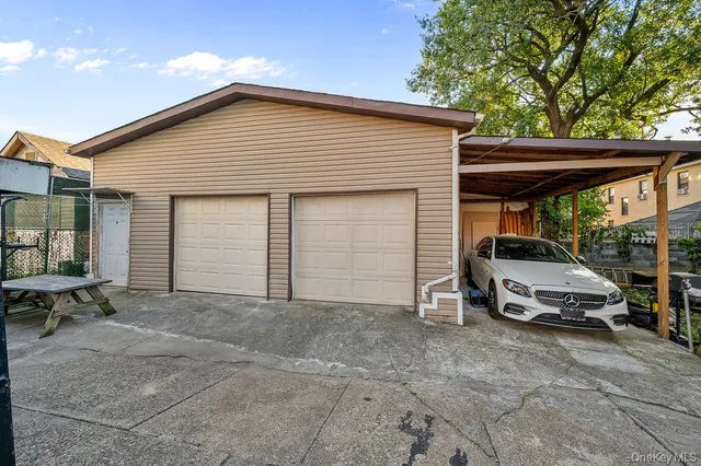 $1,850,000 | 27-28 Humphreys Street | East Elmhurst