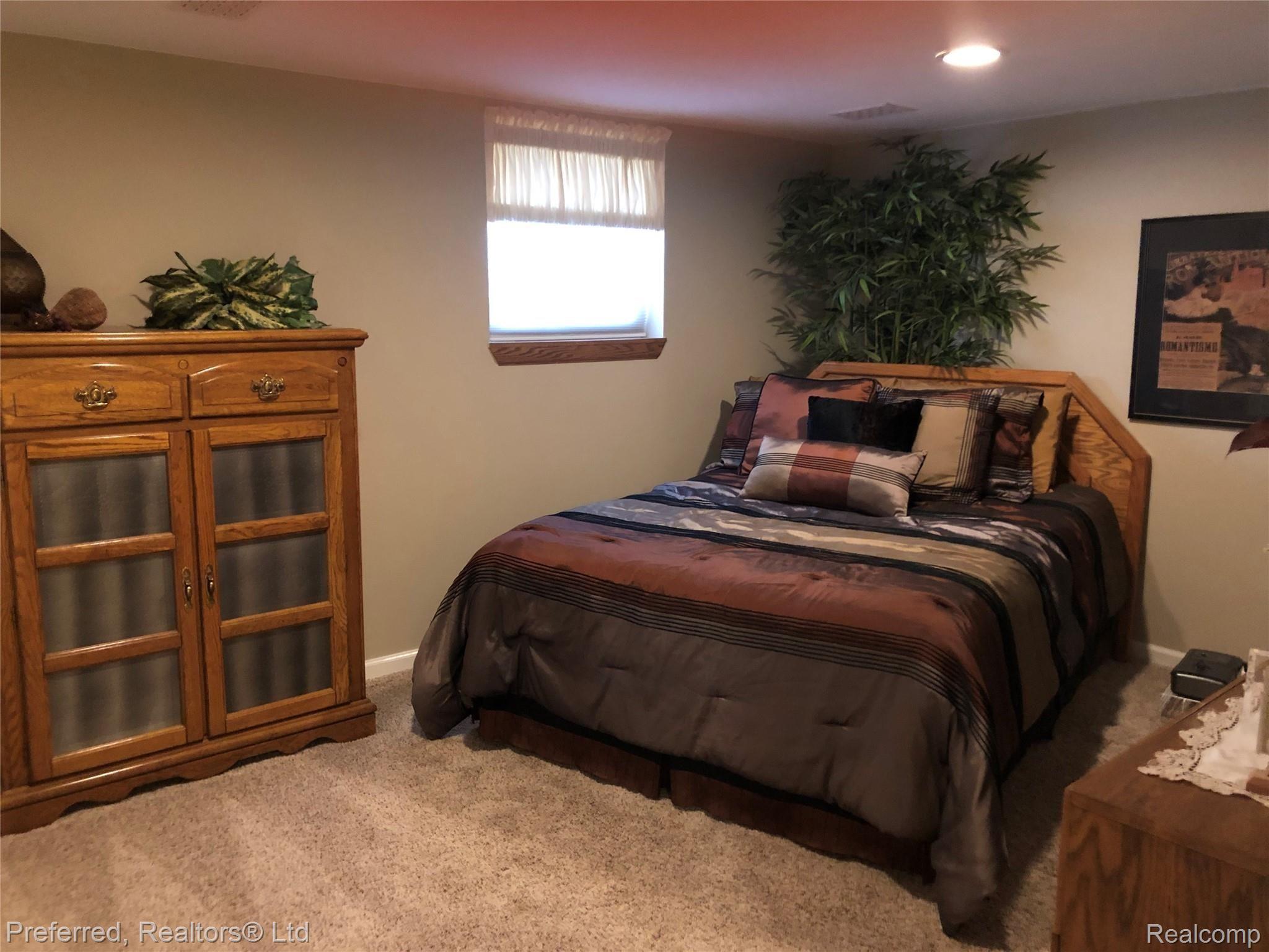 1610 Henry Ruff Road Garden City, MI 48135 - Photo 36 of 41 8C6212F7-6461-47A9-8A06-50BFD25C1F27.jpeg