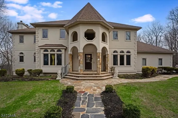 $1,300,000 | 25 Starrett Court, Sparta, NJ 07871