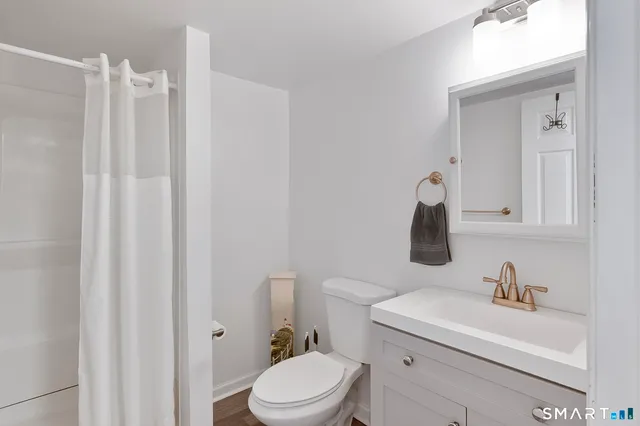 $2,500 | 104 East Avenue, Norwalk, CT 06851