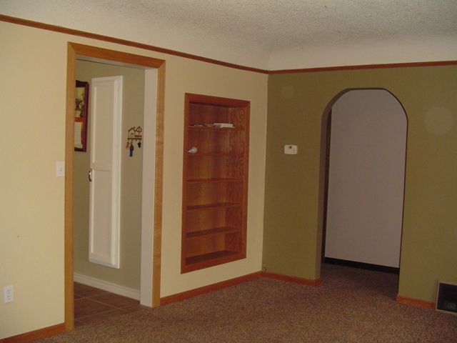 1221 North Locust Road Spokane Valley, WA 99206 - Photo 2 of 9