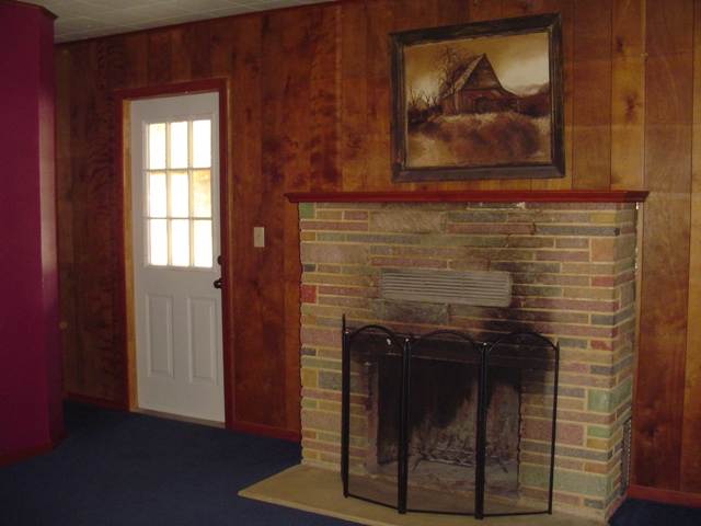 1221 North Locust Road Spokane Valley, WA 99206 - Photo 3 of 9