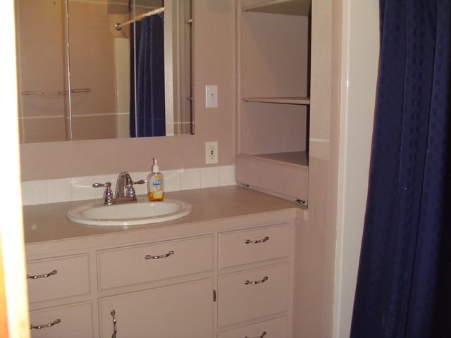 1221 North Locust Road Spokane Valley, WA 99206 - Photo 7 of 9