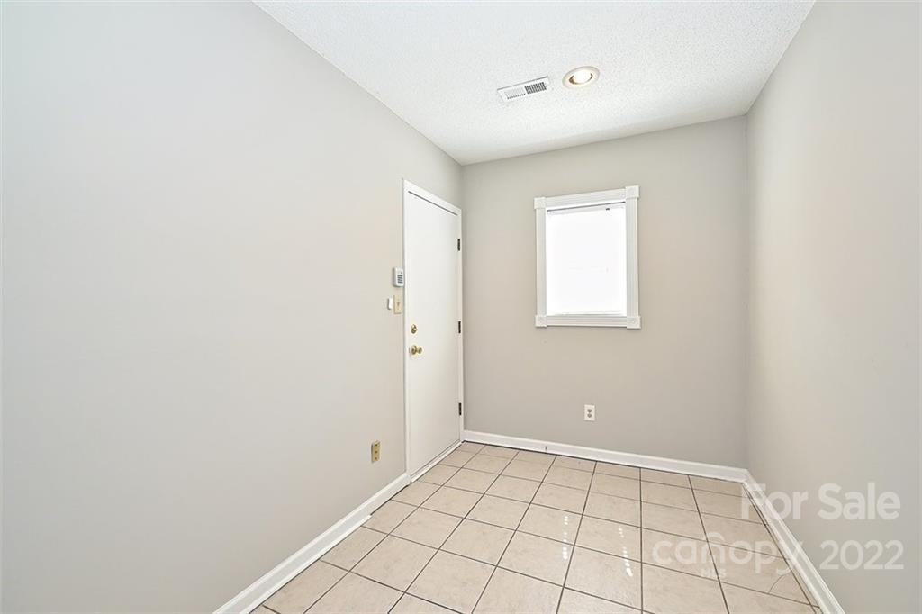9423 Oren Thompson Road Charlotte, NC 28213 - Photo 23 of 41 Gallery Image 23