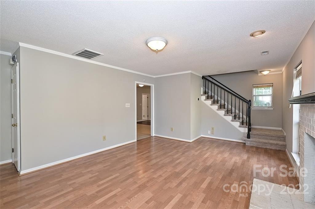 9423 Oren Thompson Road Charlotte, NC 28213 - Photo 8 of 41 Gallery Image 8